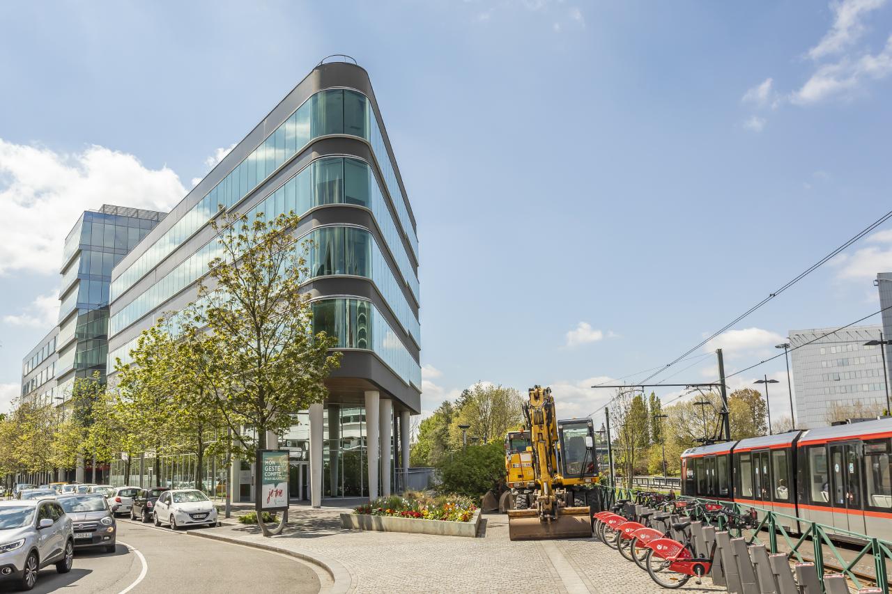 Bureau La Madeleine 1242m² Location bureau La Madeleine Nord OLBUR2114243 1